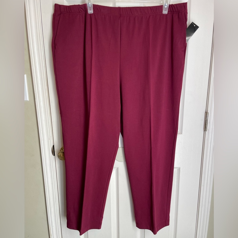 NWT Women’s Links women’s pants, size 3X, Color: So Merlot (burgundy).